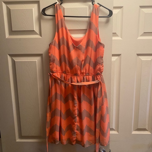 Dress - Picture 1 of 2